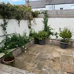 Entire Victorian House 3 Bedrooms