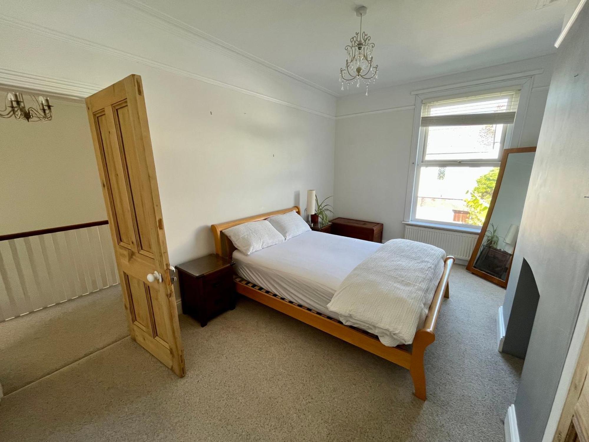 Entire Victorian House 3 Bedrooms